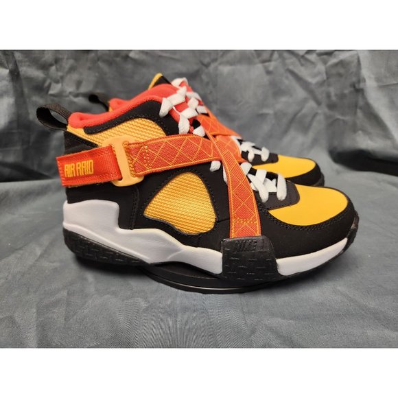 Nike Boys Air Raid (GS) Sneakers Roswell Rayguns Edition Size 4 NEW IN BOX! - Picture 4 of 11